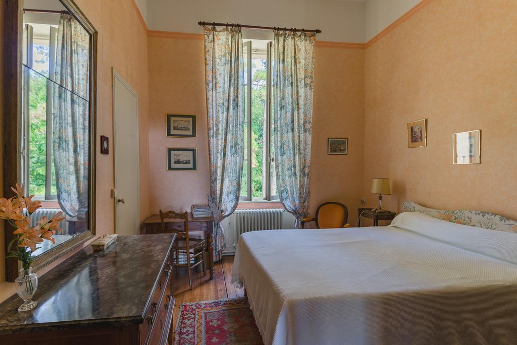 Maison d'hôtes - Villa Les Pins - Lempaut Exterior foto